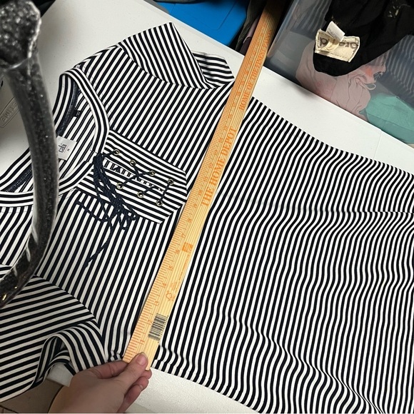 Cabi Captain Shift Dress Nautical Navy Blue White Stripe Medium B - Picture 7 of 7